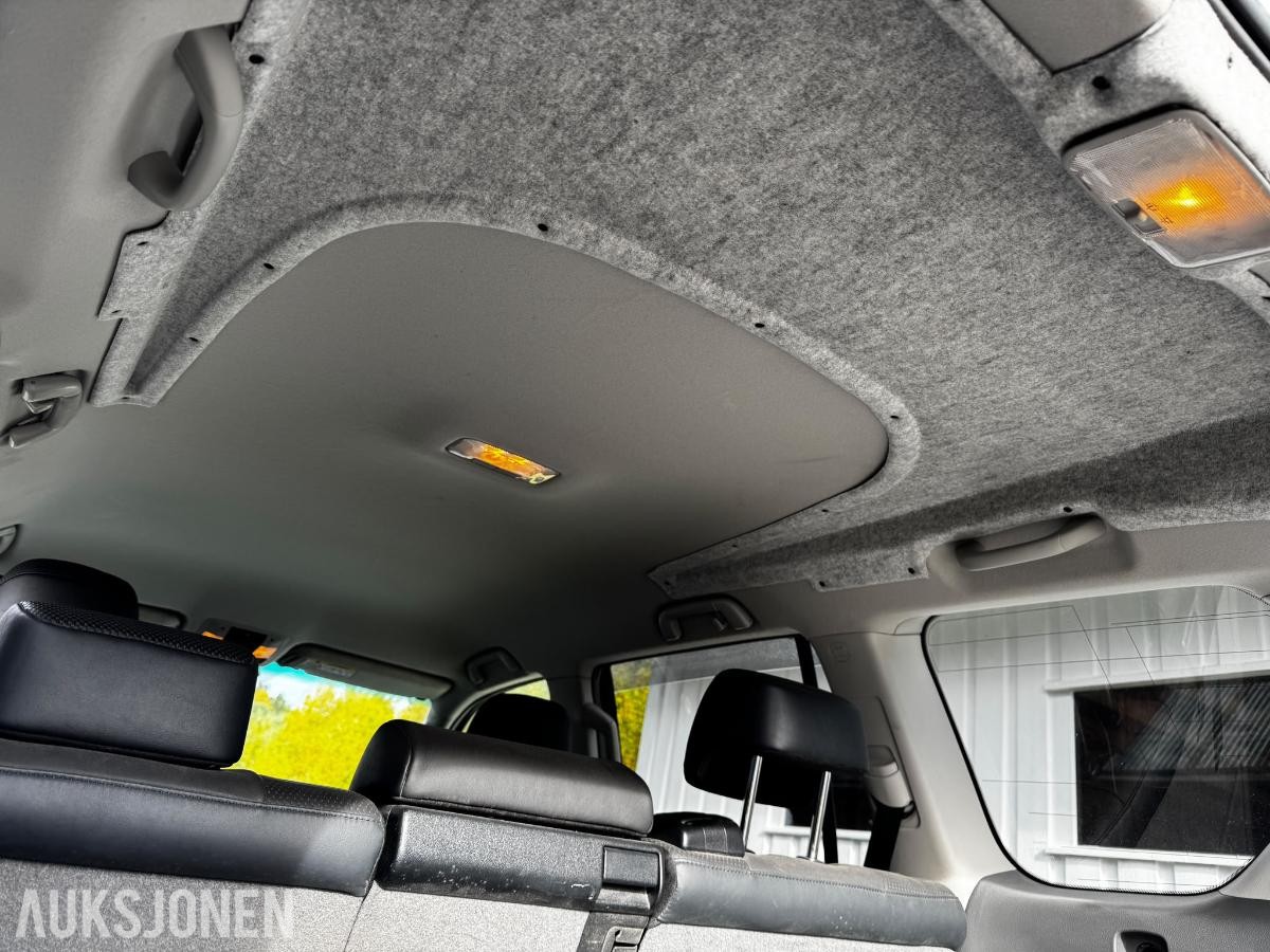 2013 TOYOTA LAND CRUISER 4WD AUTOMAT HENGERFESTE 5-SETER
