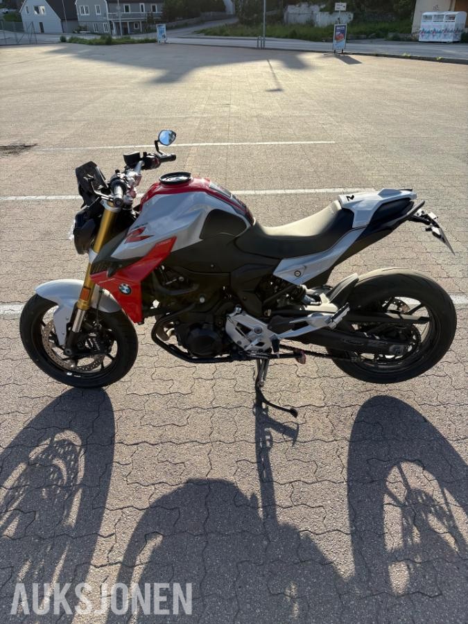 2021 BMW F 900 R