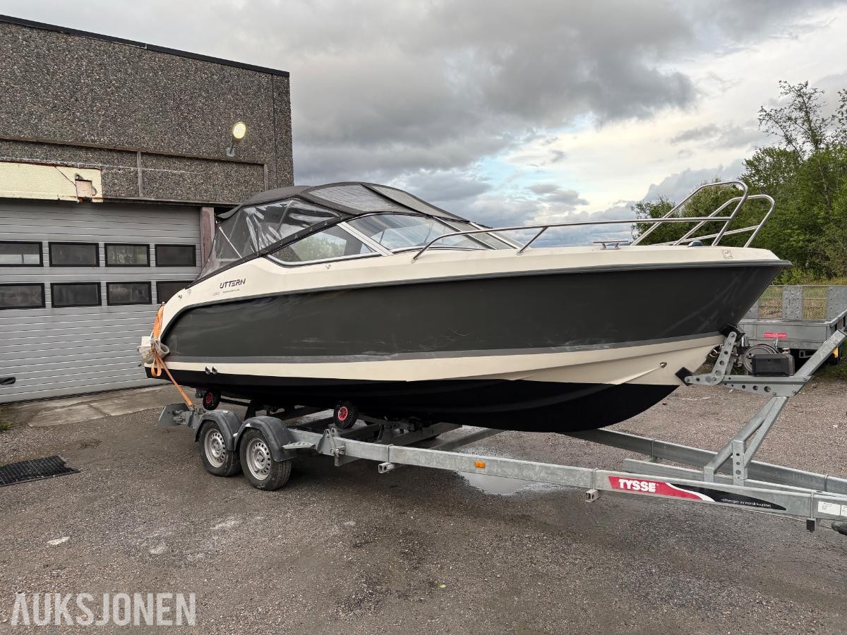 2011 Uttern D62 Exclusive Daycruiser m/Mercury 150 Verado 4-takt