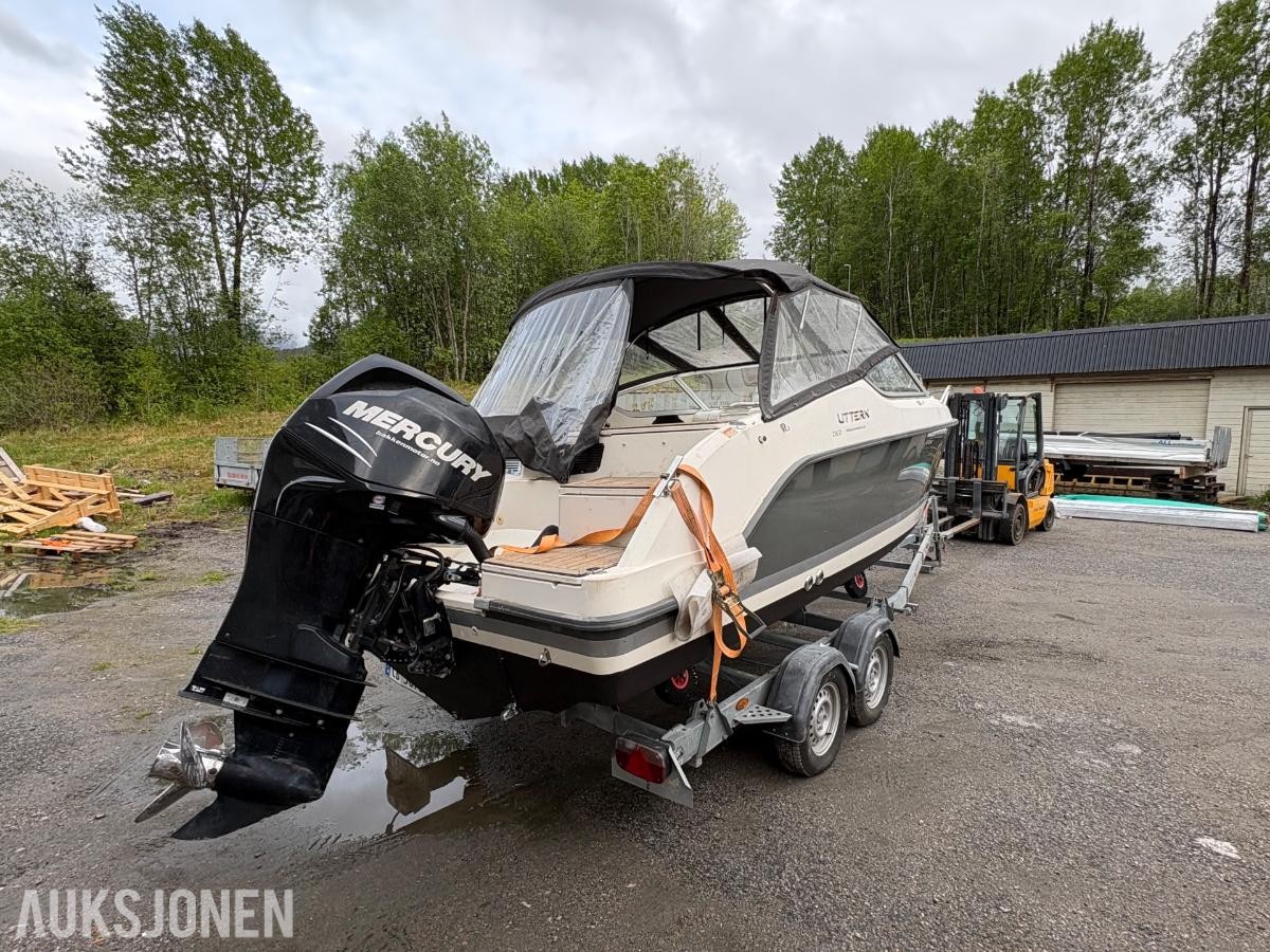 2011 Uttern D62 Exclusive Daycruiser m/Mercury 150 Verado 4-takt
