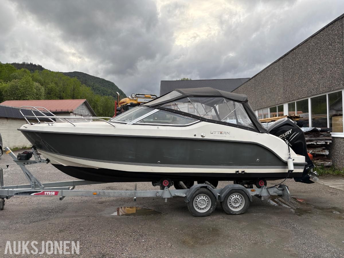 2011 Uttern D62 Exclusive Daycruiser m/Mercury 150 Verado 4-takt