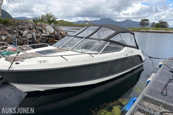 2011 Uttern D62 Exclusive Daycruiser m/Mercury 150 Verado 4-takt