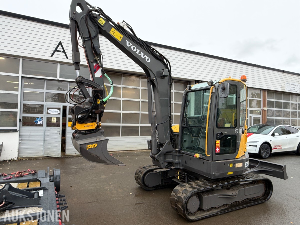2015 Volvo ECR58D / Rail/skinnegående / Rototilt / Bæreskuffe + 3x skuffer