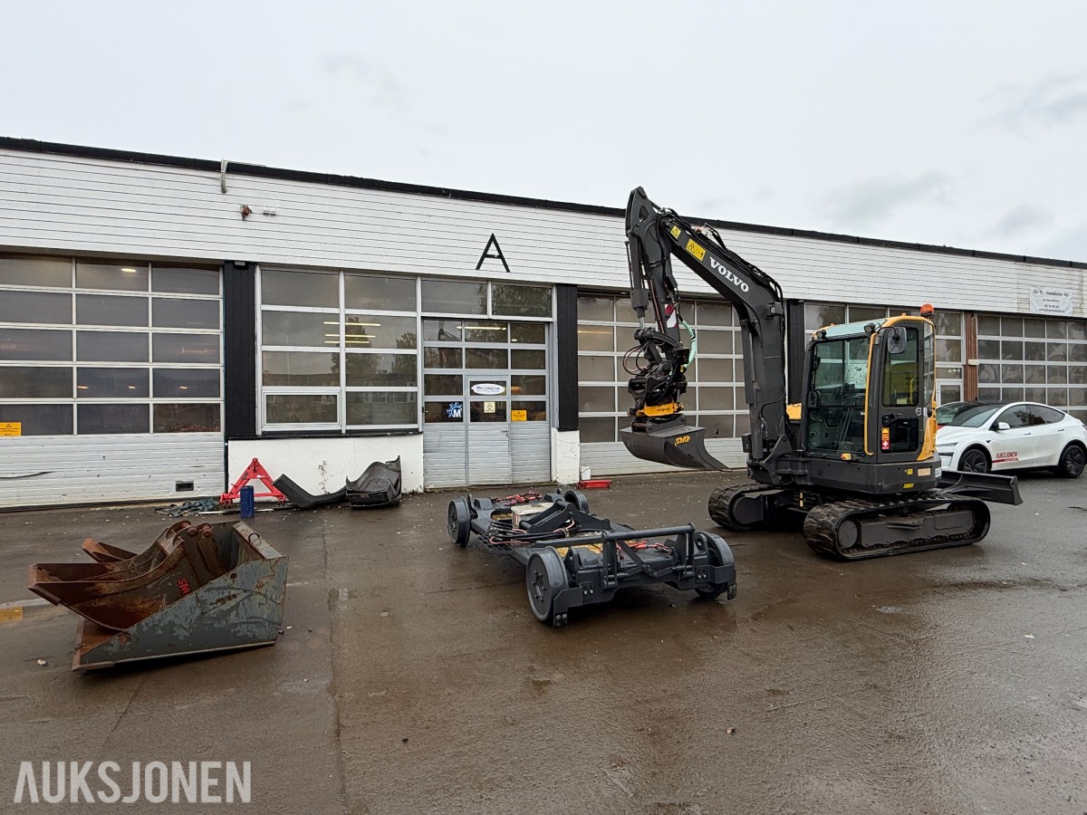 2015 Volvo ECR58D / Rail/skinnegående / Rototilt / Bæreskuffe + 3x skuffer
