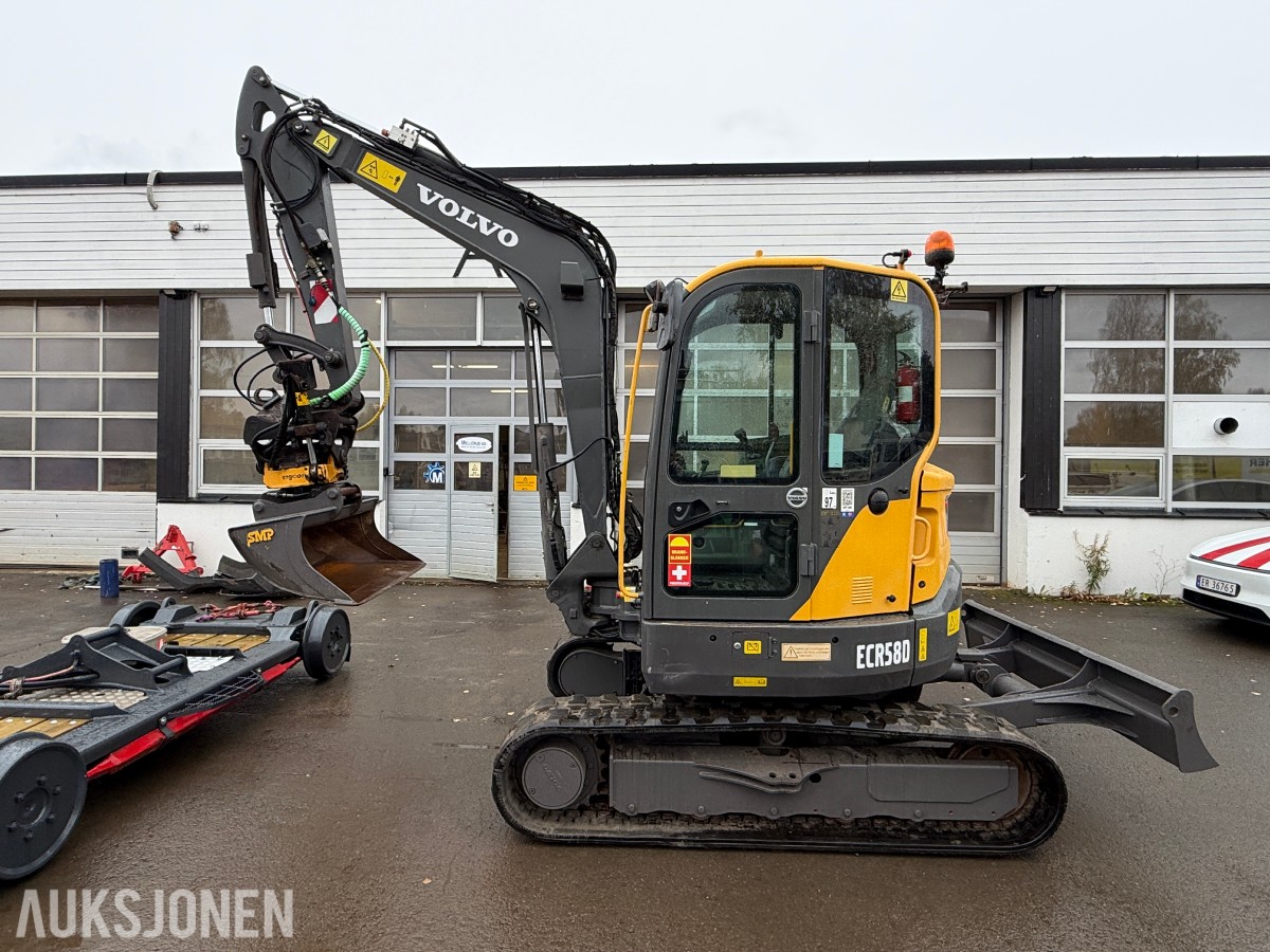 2015 Volvo ECR58D / Rail/skinnegående / Rototilt / Bæreskuffe + 3x skuffer