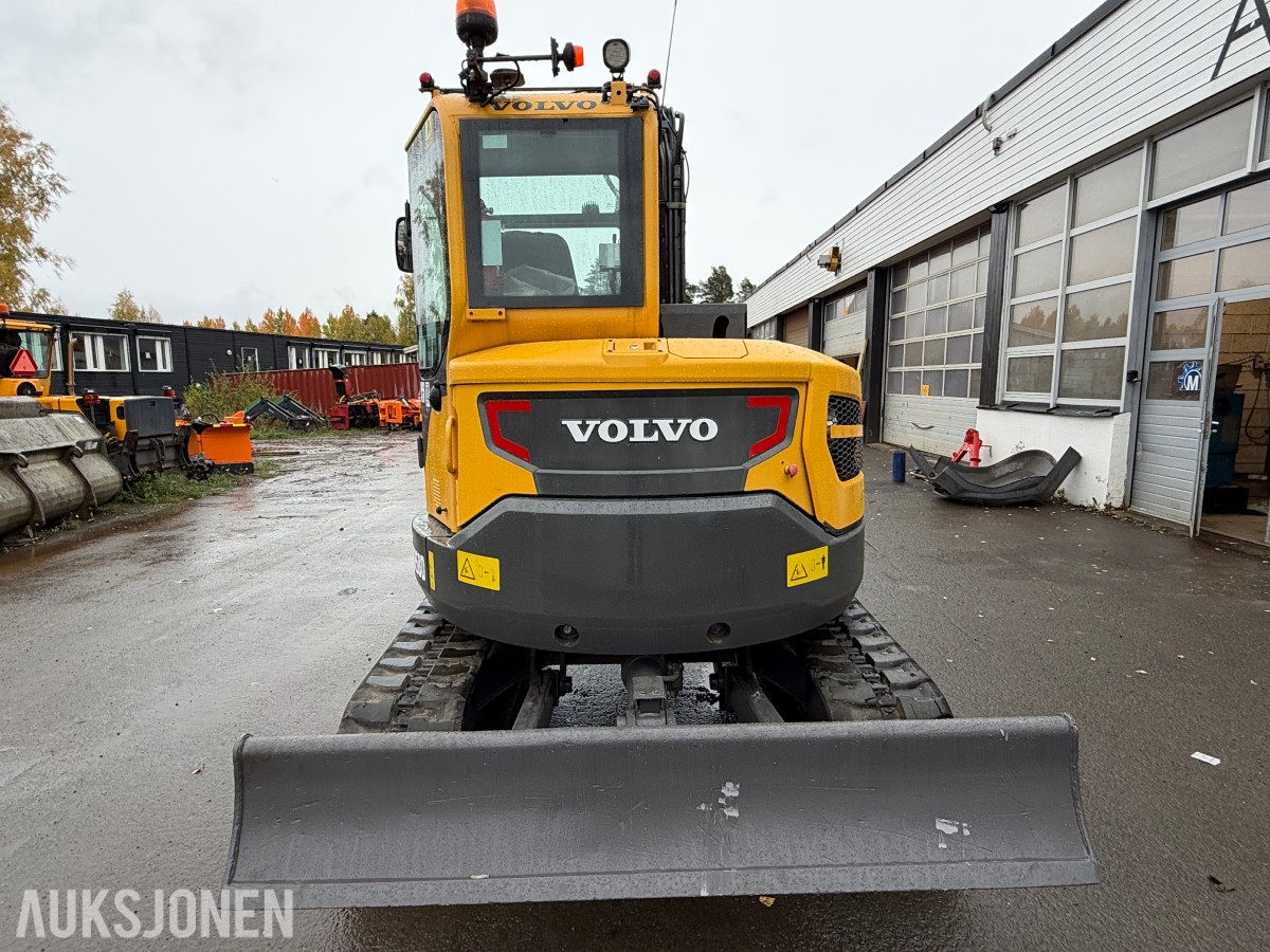 2015 Volvo ECR58D / Rail/skinnegående / Rototilt / Bæreskuffe + 3x skuffer