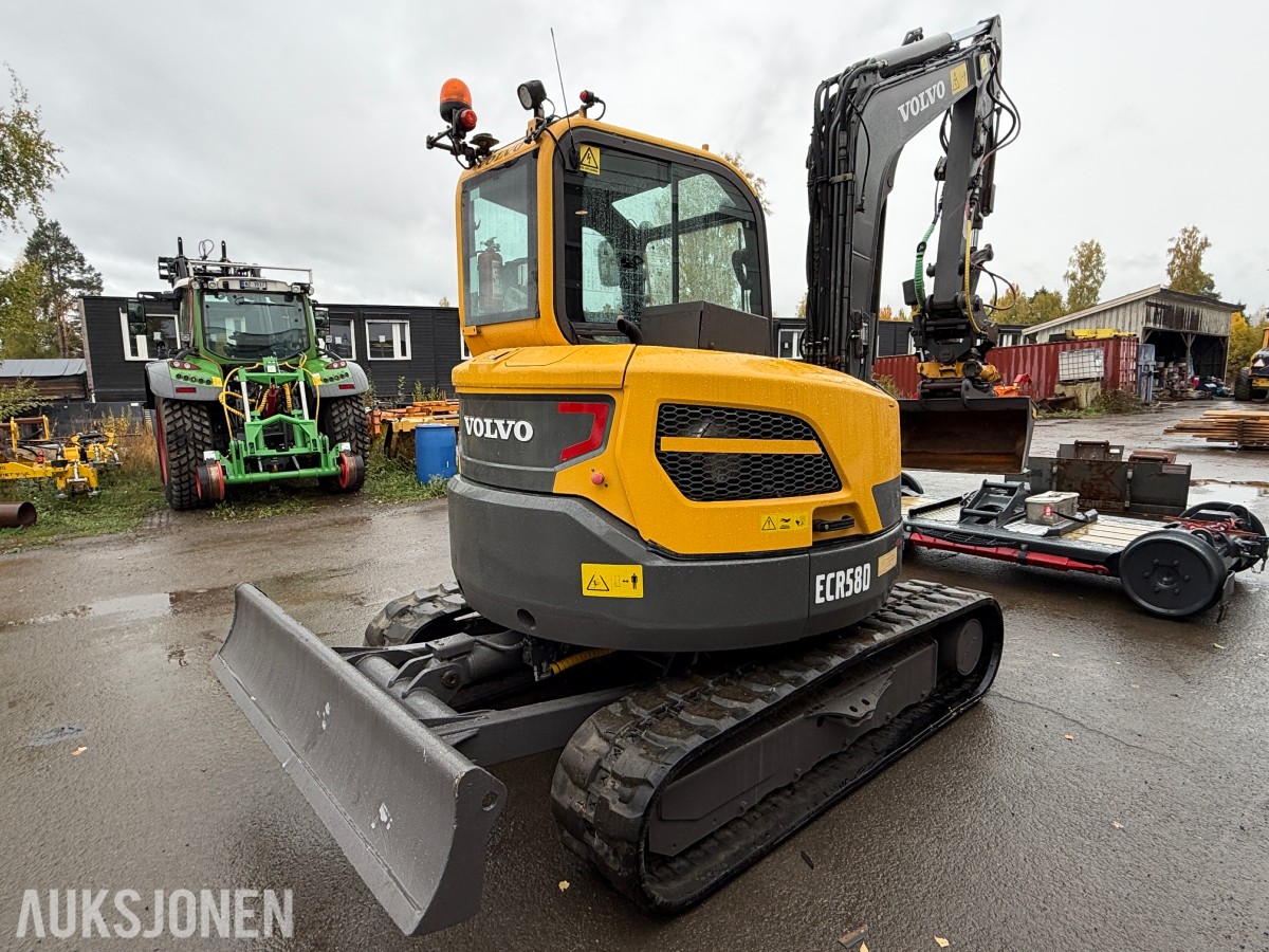 2015 Volvo ECR58D / Rail/skinnegående / Rototilt / Bæreskuffe + 3x skuffer