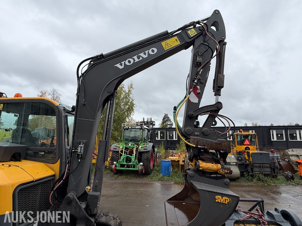 2015 Volvo ECR58D / Rail/skinnegående / Rototilt / Bæreskuffe + 3x skuffer