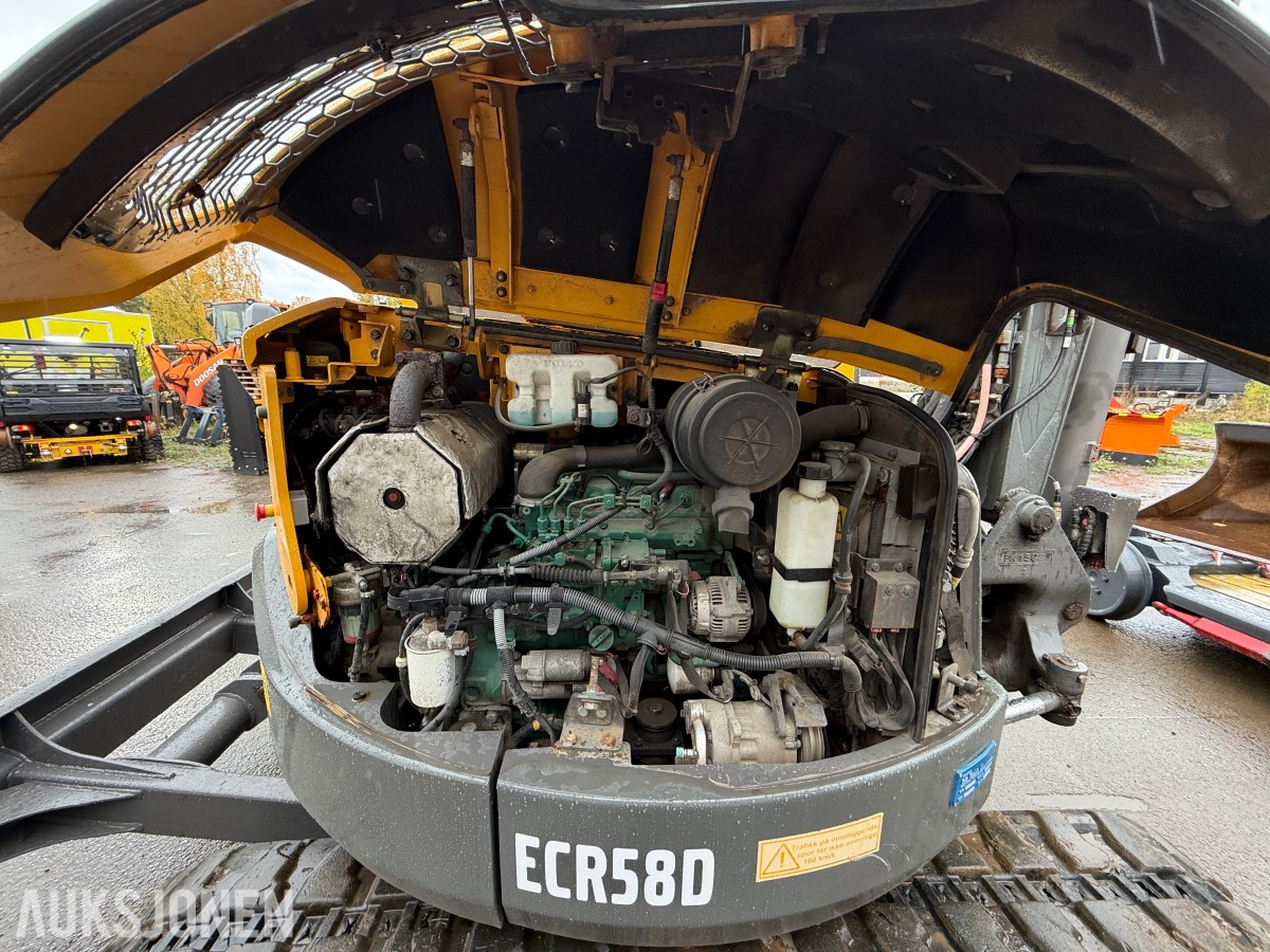 2015 Volvo ECR58D / Rail/skinnegående / Rototilt / Bæreskuffe + 3x skuffer