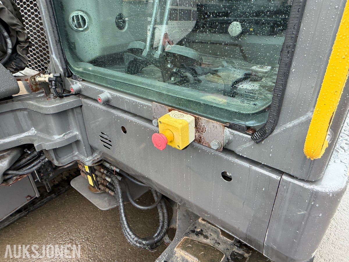 2015 Volvo ECR58D / Rail/skinnegående / Rototilt / Bæreskuffe + 3x skuffer