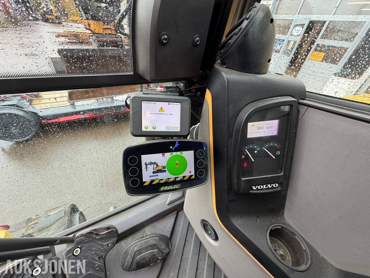 2015 Volvo ECR58D / Rail/skinnegående / Rototilt / Bæreskuffe + 3x skuffer