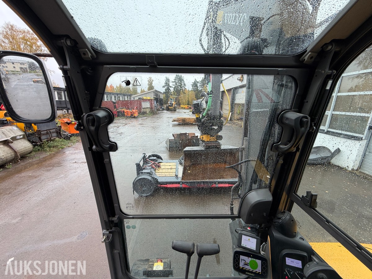2015 Volvo ECR58D / Rail/skinnegående / Rototilt / Bæreskuffe + 3x skuffer