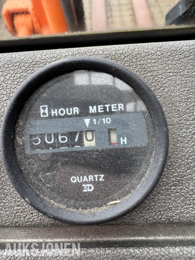 Toyota truck 023FD30 - MVA FRI