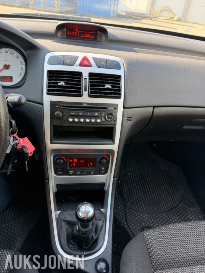 2007 Peugeot 307 1.6 D 90 HK MANUELL PARKERINGSSENSORER