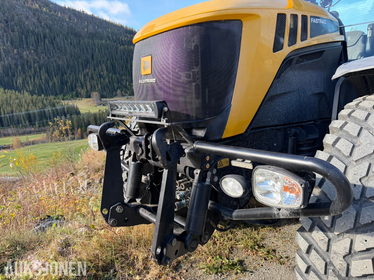 2012 JCB Fastrac 3230 traktor