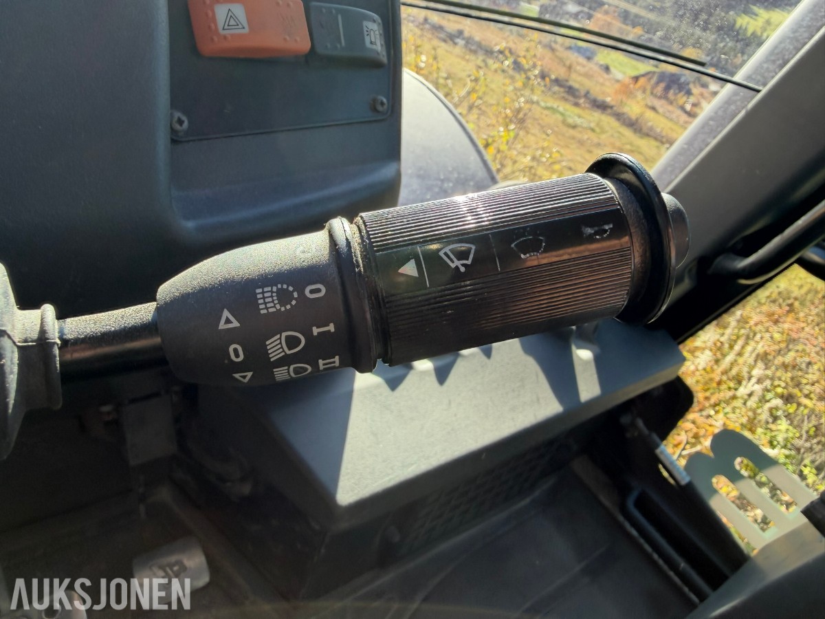 2012 JCB Fastrac 3230 traktor