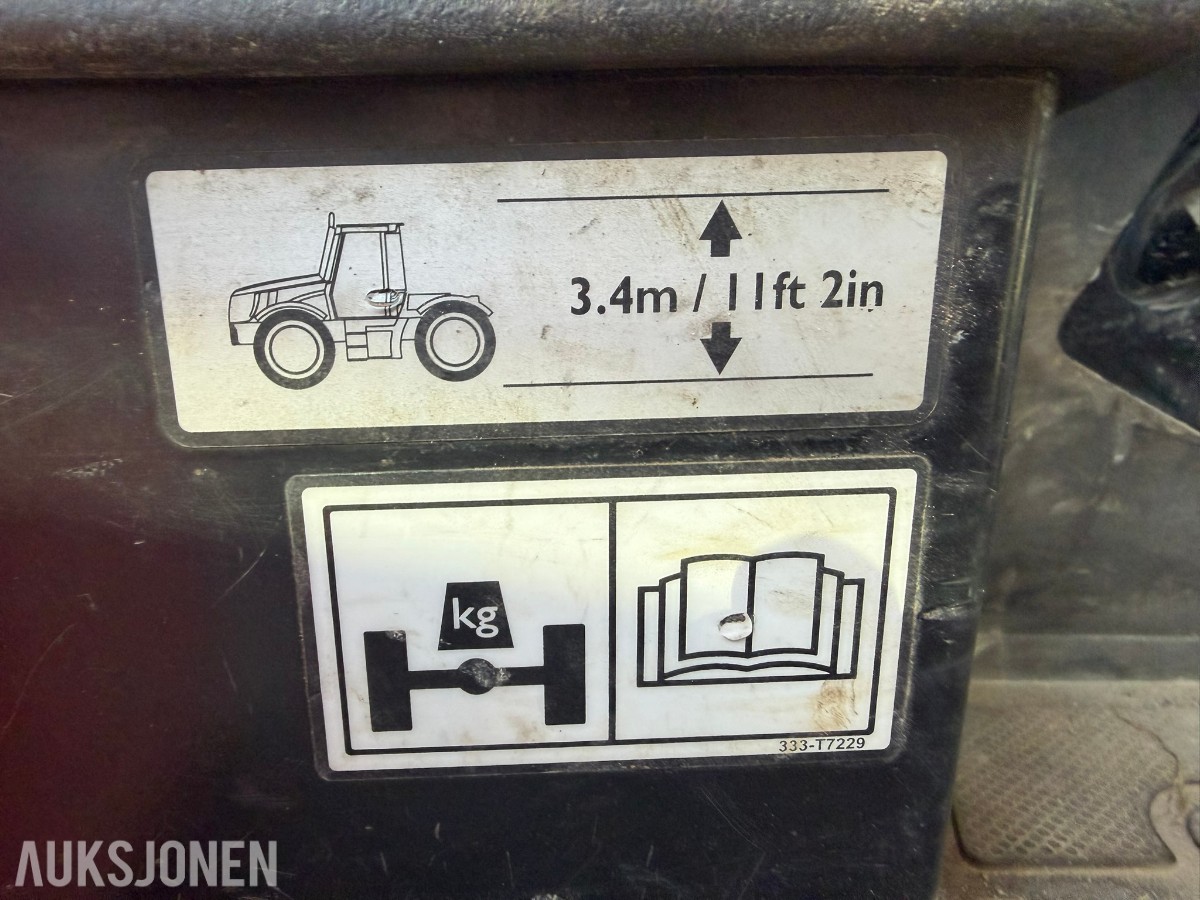 2012 JCB Fastrac 3230 traktor