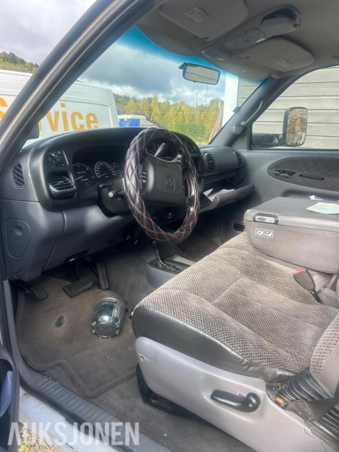 2001 Dodge RAM 2500 5.9 Cummins Automat, Hengerfeste