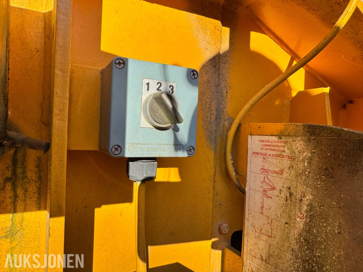 2008 POTAIN HD40A SAMMENLEGGBAR TÅRNKRAN