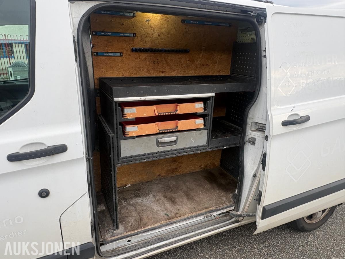 2017 Ford TRANSIT CUSTOM 2.0-131 D, 161556km