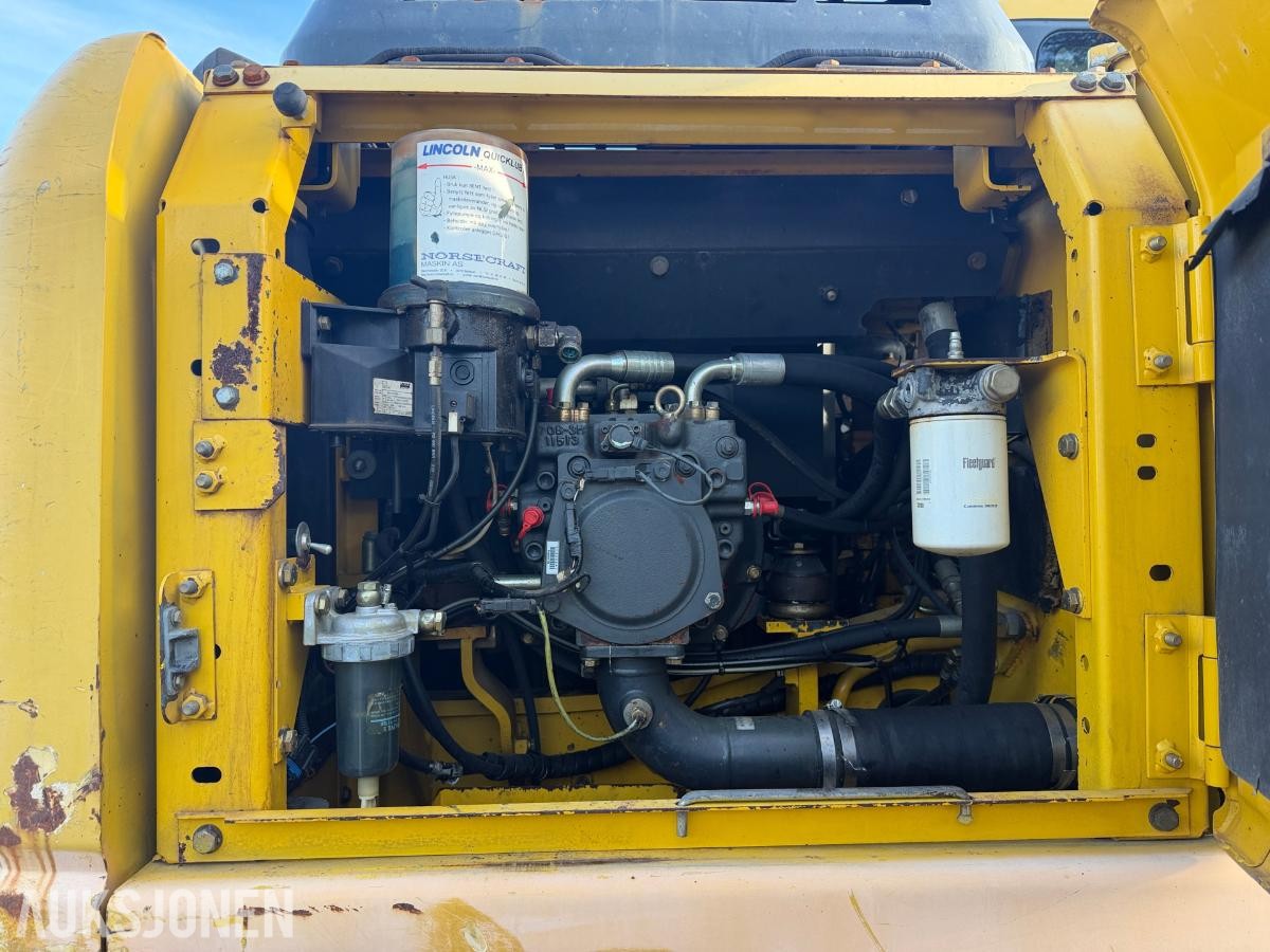 2003 Komatsu PC180LC-7K gravemaskin med skuffe - Sentralsmøring