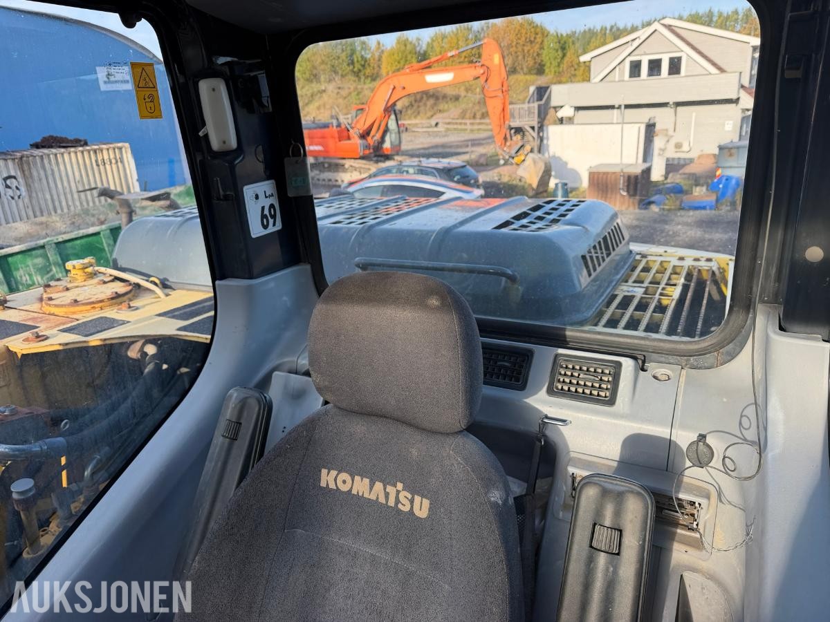 2003 Komatsu PC180LC-7K gravemaskin med skuffe - Sentralsmøring