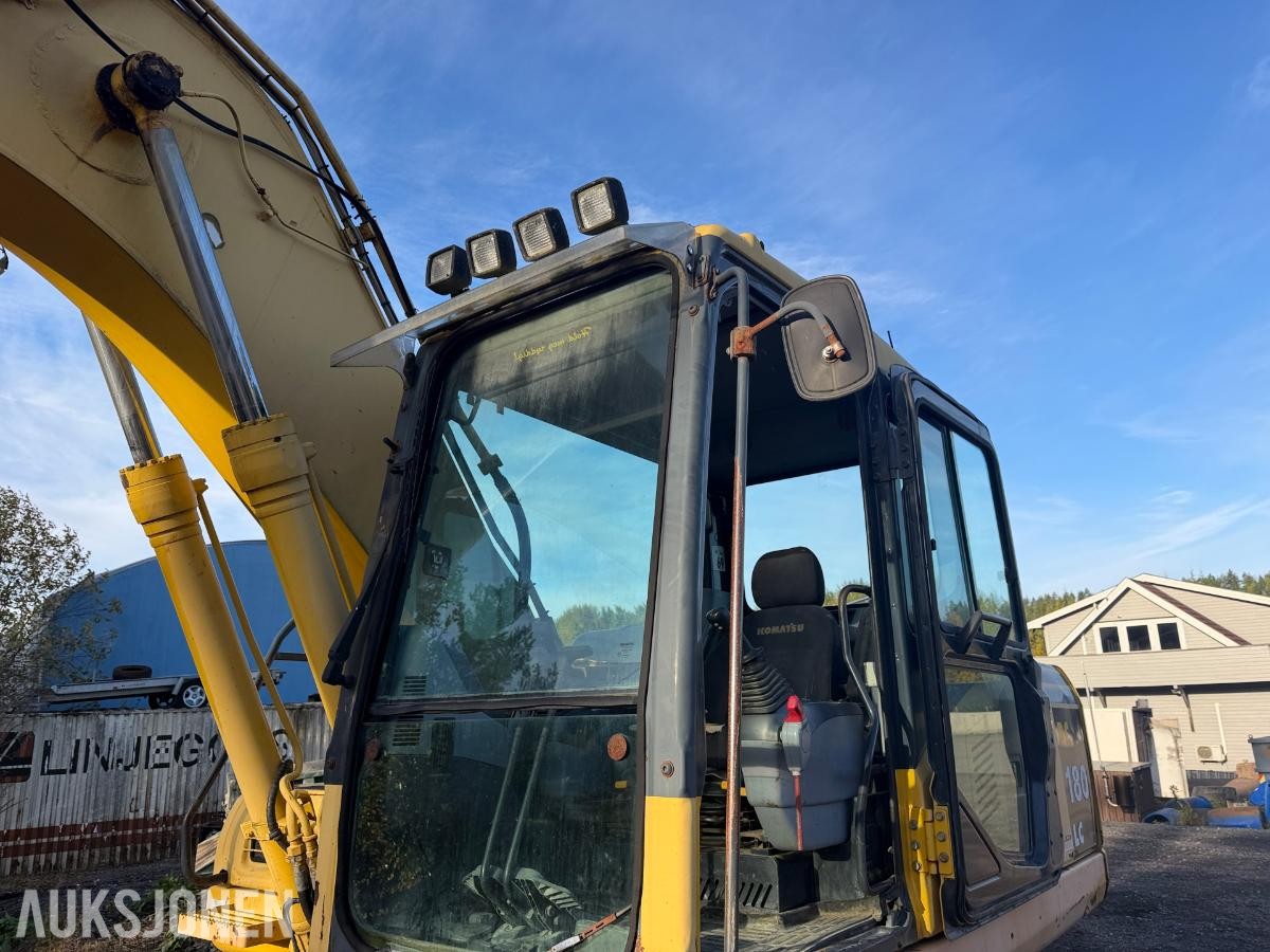 2003 Komatsu PC180LC-7K gravemaskin med skuffe - Sentralsmøring