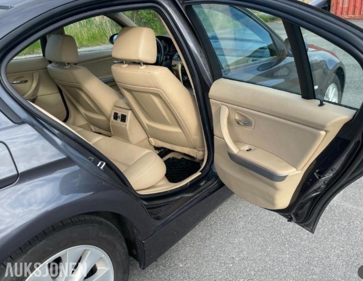 2007 BMW 3-serie 316I 1.6, Skinninteriør