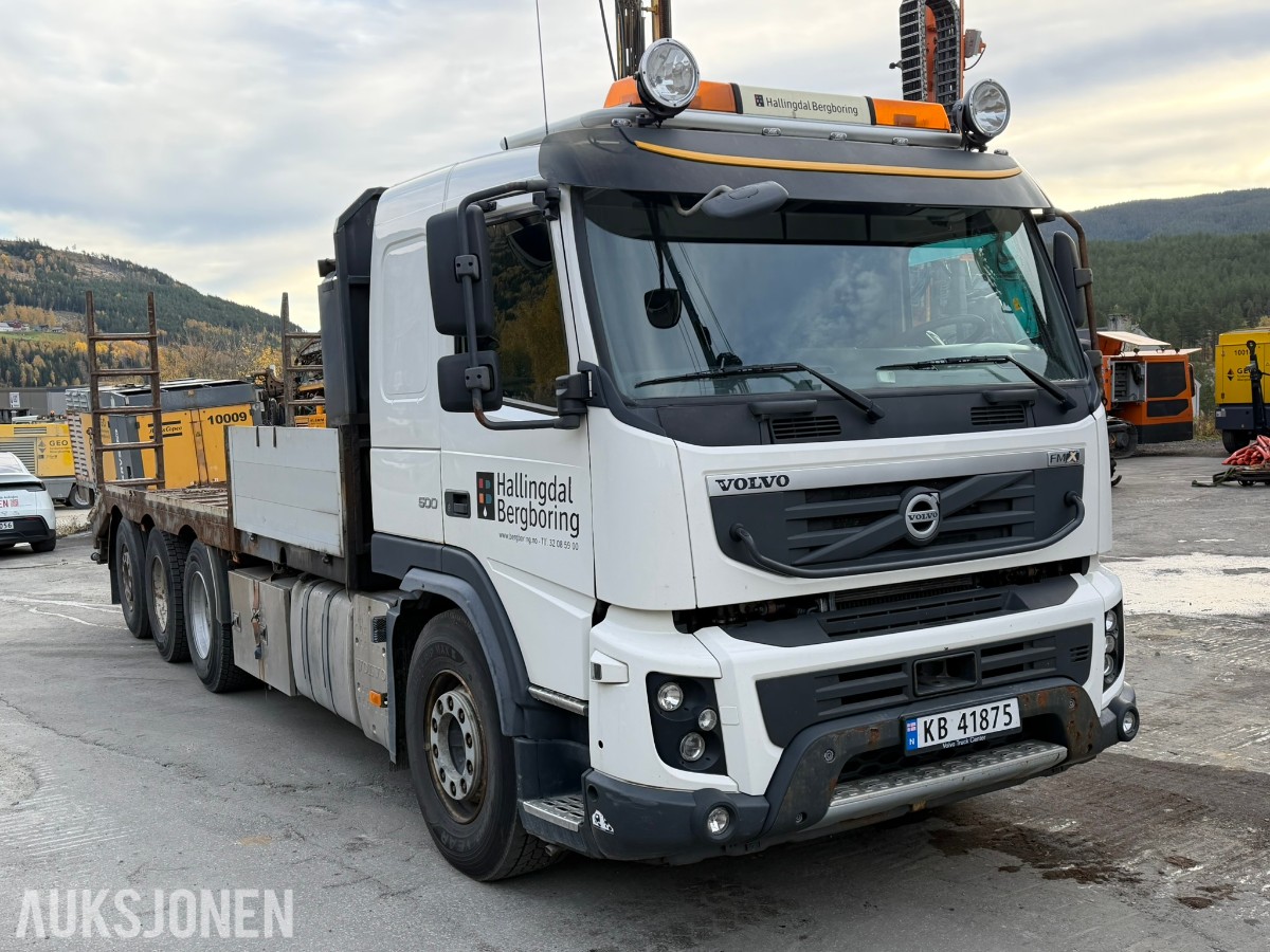 2013 Volvo FMX 500 lastebil med maskinplan - 8x4