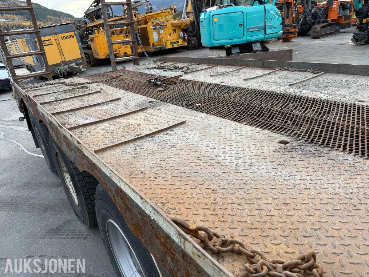 2013 Volvo FMX 500 lastebil med maskinplan - 8x4