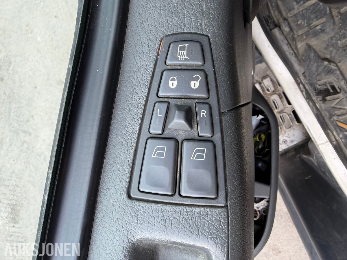 2013 Volvo FMX 500 lastebil med maskinplan - 8x4