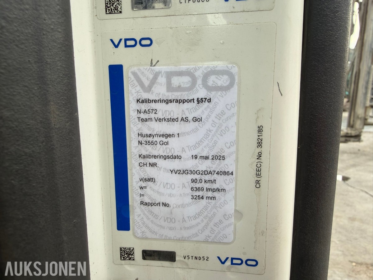 2013 Volvo FMX 500 lastebil med maskinplan - 8x4
