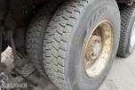 2013 Volvo FMX 500 lastebil med maskinplan - 8x4 