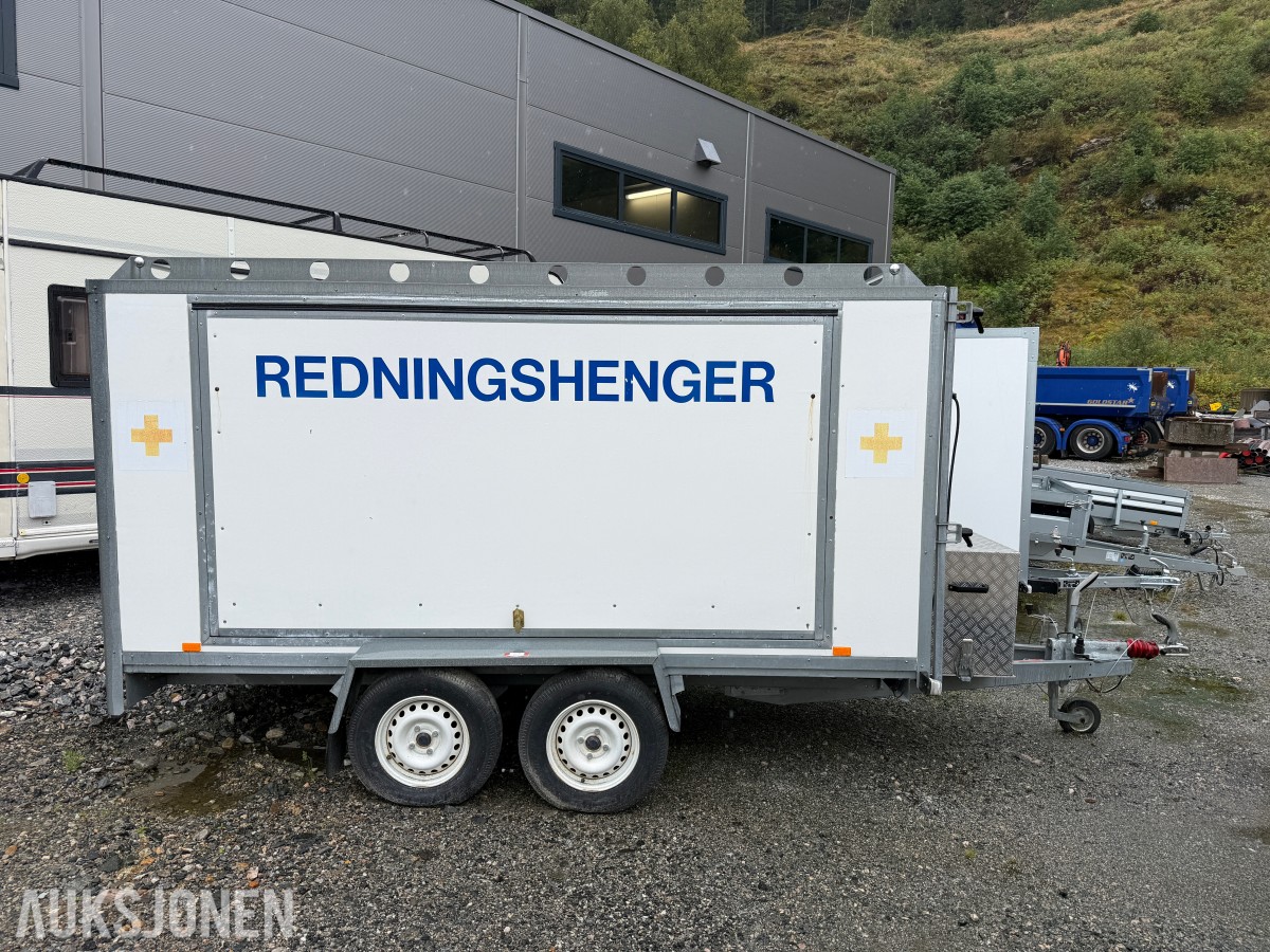 2003 Tysse redningshengar med aggregat og div utstyr
