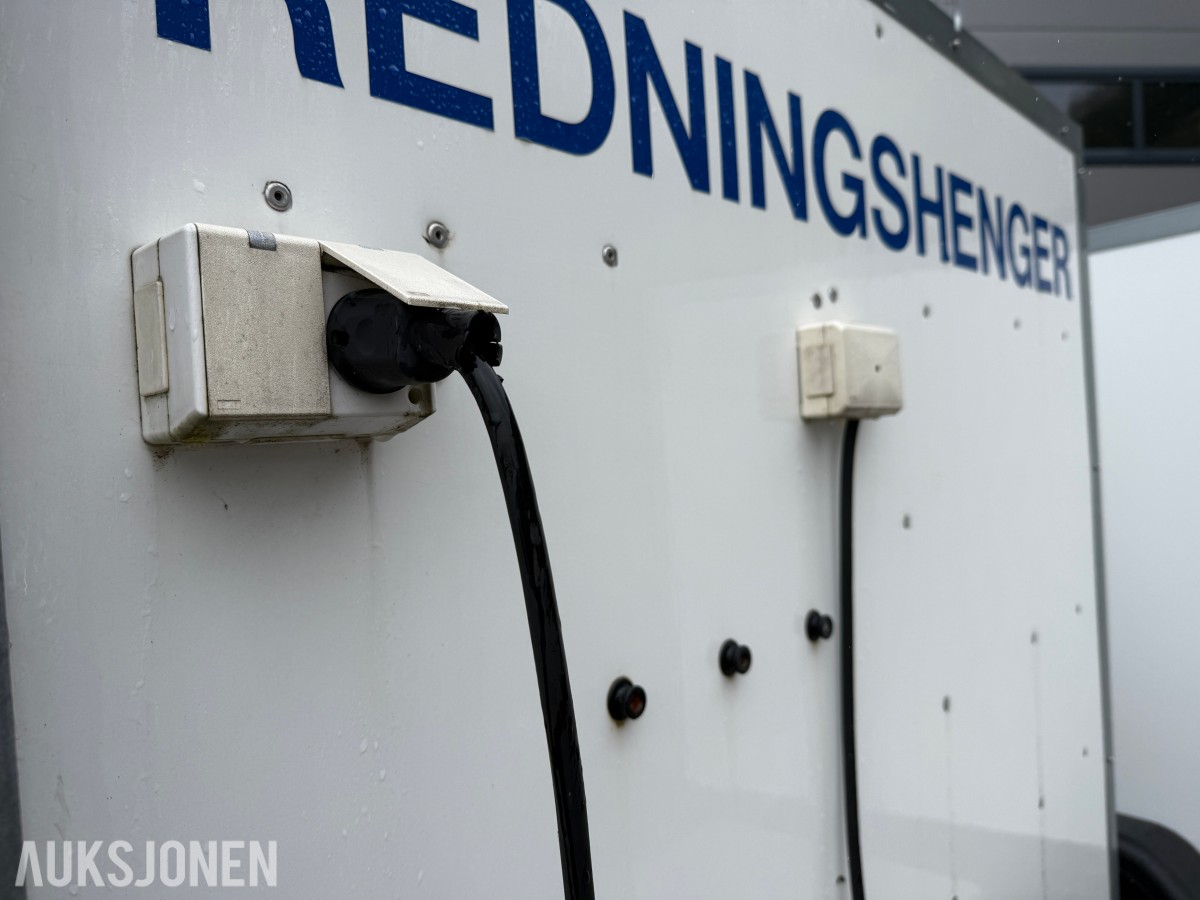 2003 Tysse redningshengar med aggregat og div utstyr