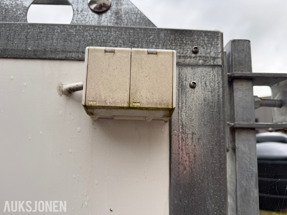 2003 Tysse redningshengar med aggregat og div utstyr