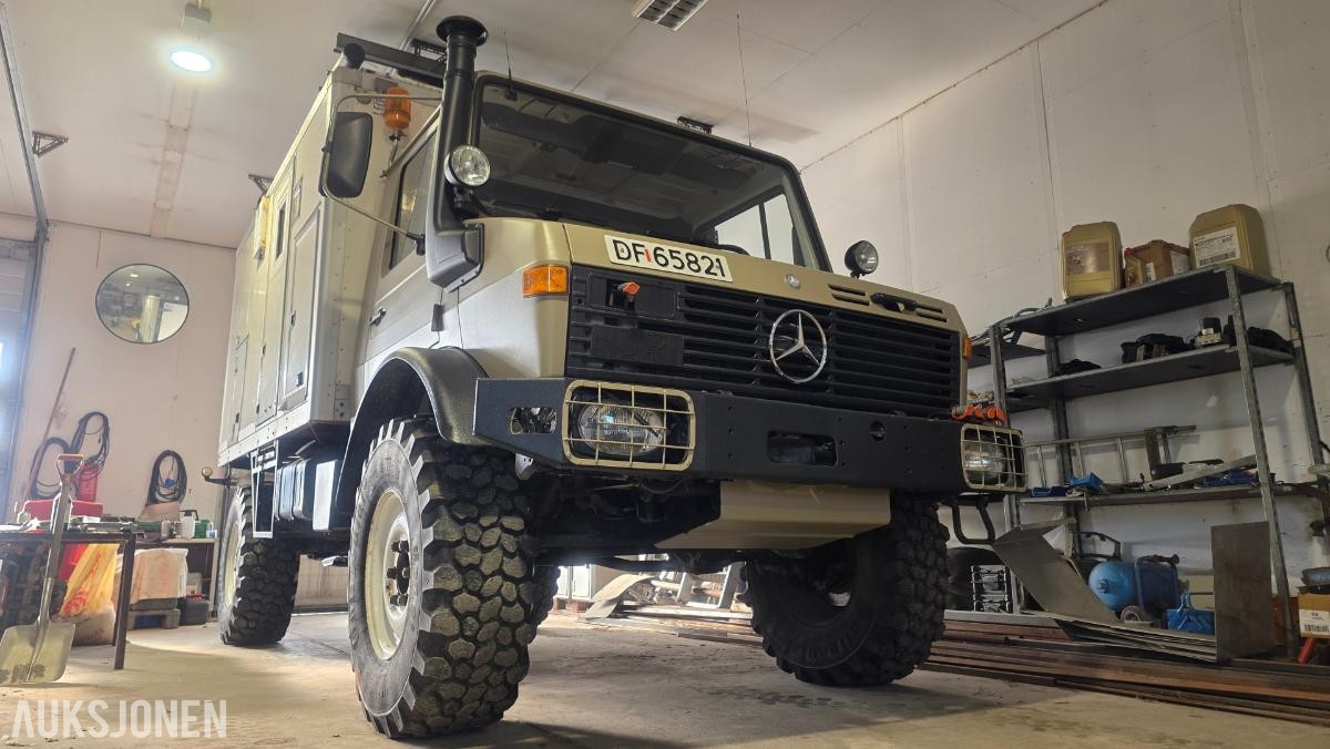 1990 Mercedes-Benz UNIMOG 1550 L