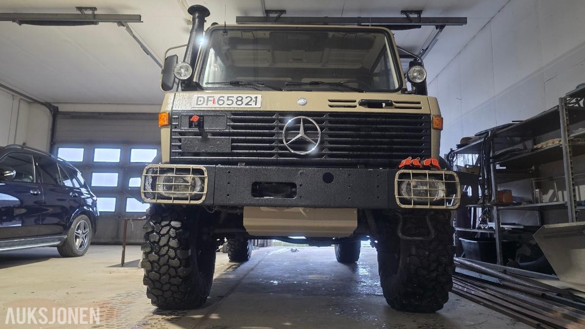 1990 Mercedes-Benz UNIMOG 1550 L