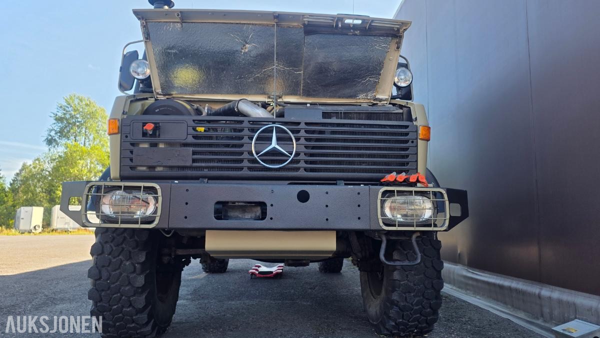 1990 Mercedes-Benz UNIMOG 1550 L