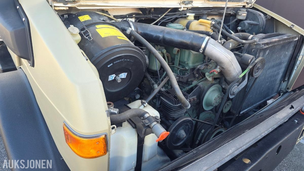 1990 Mercedes-Benz UNIMOG 1550 L
