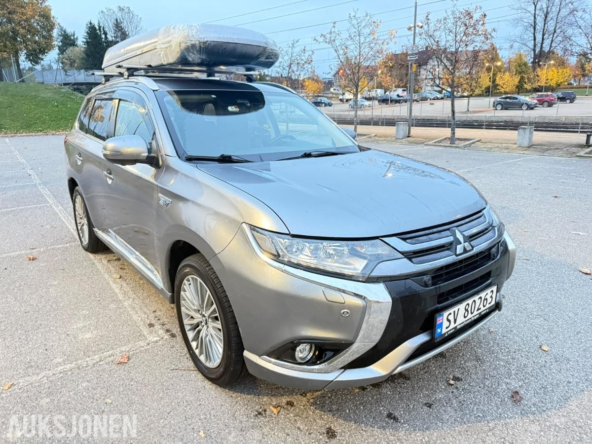 2017 Mitsubishi Outlander PHEV 2.0 HYBRID 202HK 4WD INSTYLE+ RYGGEKAMERA KUPEVARMER