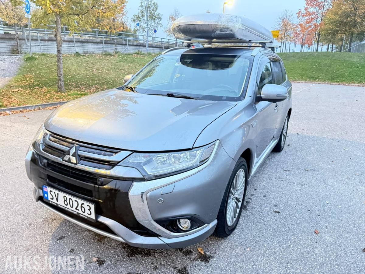 2017 Mitsubishi Outlander PHEV 2.0 HYBRID 202HK 4WD INSTYLE+ RYGGEKAMERA KUPEVARMER