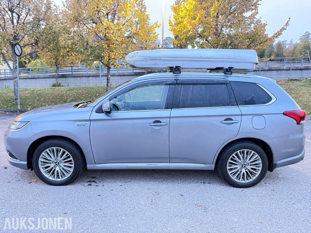 2017 Mitsubishi Outlander PHEV 2.0 HYBRID 202HK 4WD INSTYLE+ RYGGEKAMERA KUPEVARMER