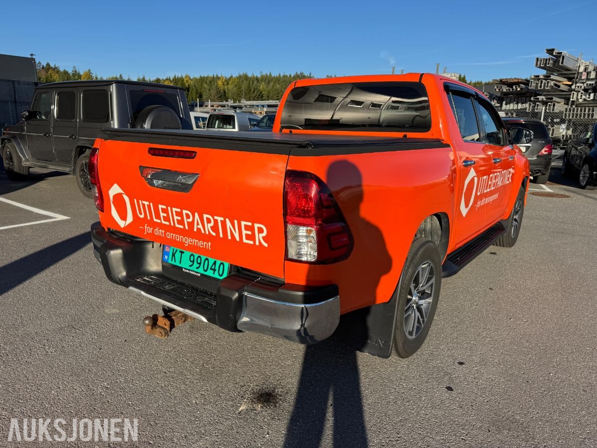 2019 Toyota Hilux Double Cab 2.4 150hk 4WD aut 4D / 204479km