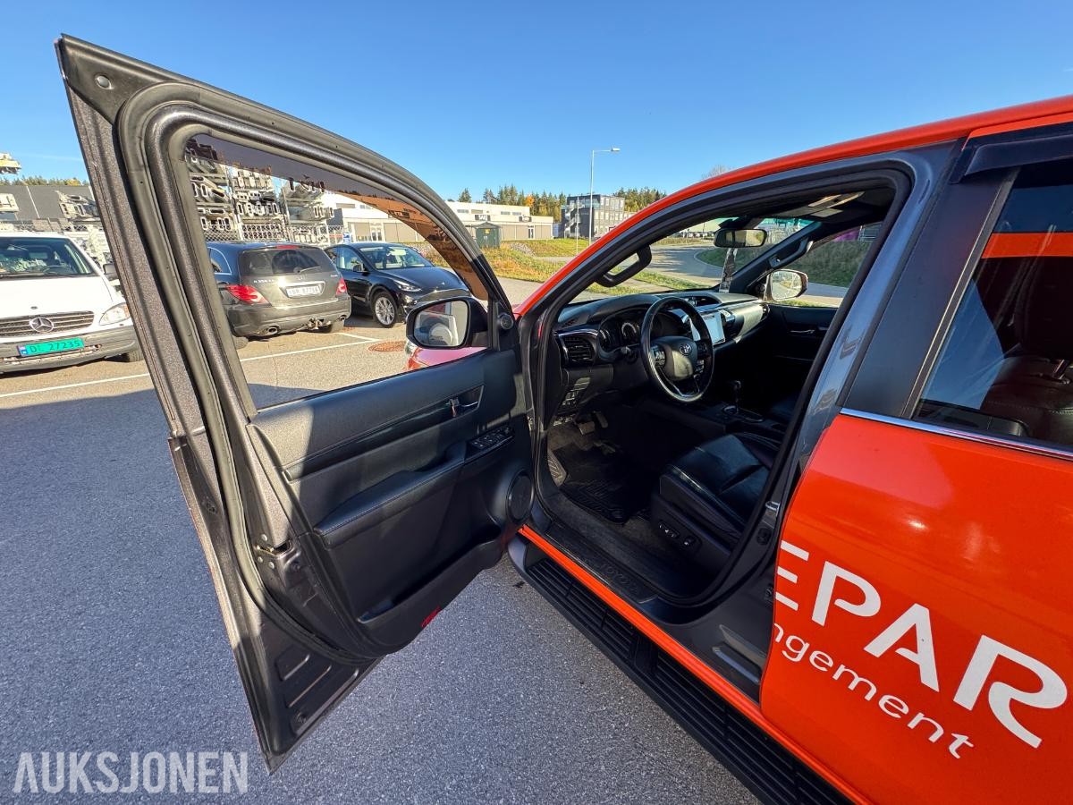 2019 Toyota Hilux Double Cab 2.4 150hk 4WD aut 4D / 204479km