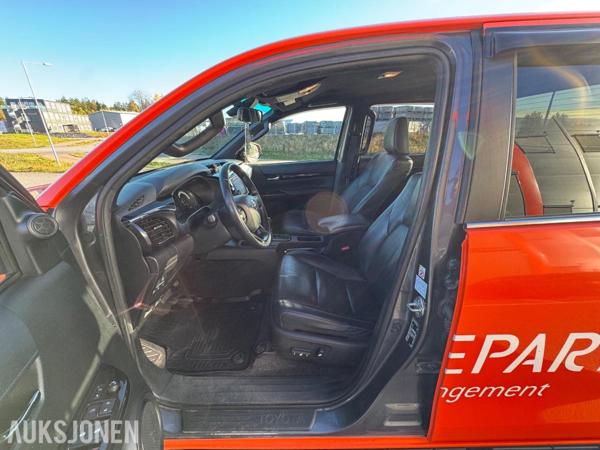 2019 Toyota Hilux Double Cab 2.4 150hk 4WD aut 4D / 204479km