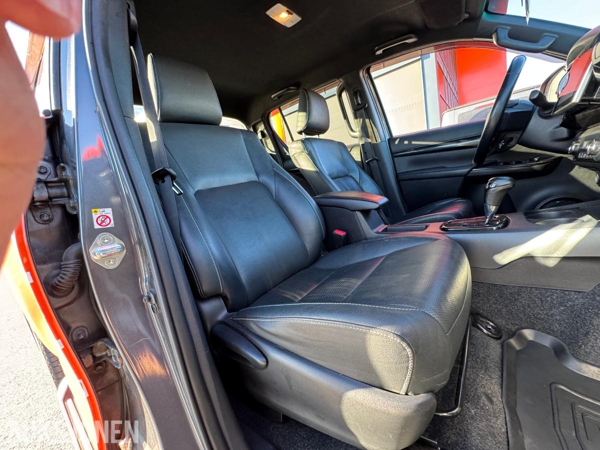 2019 Toyota Hilux Double Cab 2.4 150hk 4WD aut 4D / 204479km