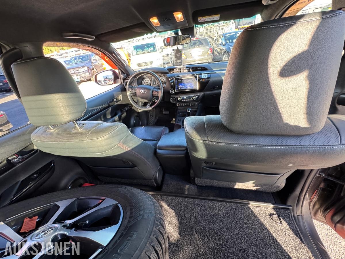 2019 Toyota Hilux Double Cab 2.4 150hk 4WD aut 4D / 204479km