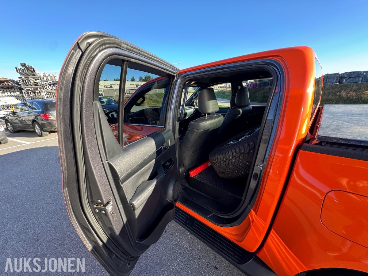 2019 Toyota Hilux Double Cab 2.4 150hk 4WD aut 4D / 204479km