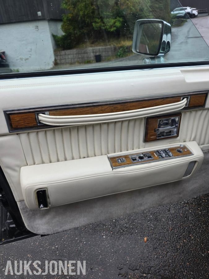 1980 Cadillac Seville 6.0 152hk eu ok 11.2030 114000km